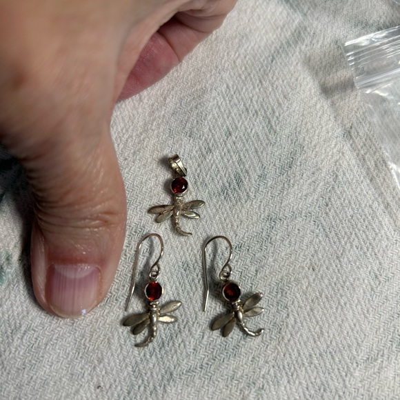 Sterling and garnet dragonfly pendant and earrings - Picture 2 of 4